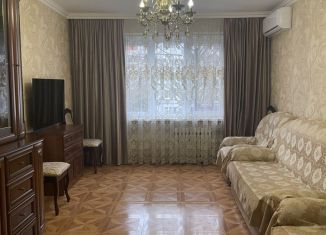 Продаю трехкомнатную квартиру, 72 м2, Владикавказ, Московская улица, 38, 7-й микрорайон