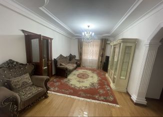 Сдается в аренду 3-комнатная квартира, 100 м2, Грозный, бульвар Султана Дудаева, 26, 7-й микрорайон
