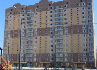 Сдается трехкомнатная квартира, 85 м2, Калуга, улица Фомушина, Ленинский округ