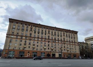 Продается трехкомнатная квартира, 72 м2, Москва, Кутузовский проспект, 41, станция Кутузовская
