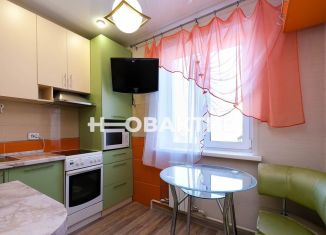 Продаю 2-комнатную квартиру, 43.9 м2, Новосибирск, Первомайская улица, 164