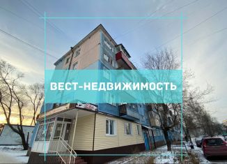 Продается четырехкомнатная квартира, 61.5 м2, Кемеровская область, Бакинская улица, 1