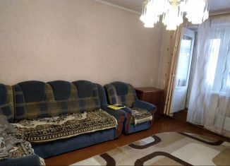 Сдаю в аренду 3-ком. квартиру, 60 м2, Абакан, Молодёжная улица, 6