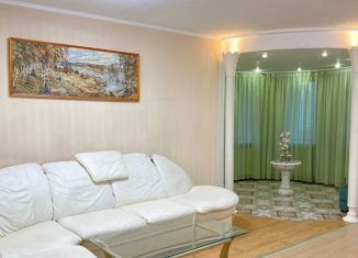 Продается трехкомнатная квартира, 107.8 м2, Киров, улица Свободы, 133А
