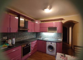 Аренда 2-ком. квартиры, 57 м2, Краснодар, 3-я Целиноградская улица, 1, микрорайон Молодёжный