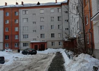 Сдается в аренду однокомнатная квартира, 40 м2, Куровское, Советская улица
