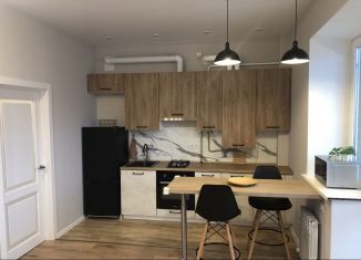 Сдаю в аренду 2-комнатную квартиру, 54 м2, Аксай, улица Строителей, 3к1