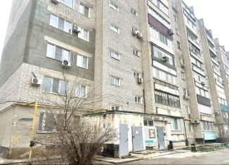 Продаю 3-ком. квартиру, 64 м2, Ахтубинск, Сталинградская улица, 9А