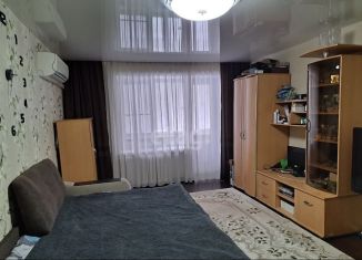 Продается 2-комнатная квартира, 50.3 м2, Калужская область, улица Ляшенко, 8