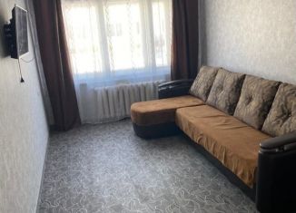 Сдается в аренду 1-комнатная квартира, 30 м2, Байкальск, Речная улица, 5