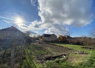 Продажа участка, 6 сот., село Левадки, улица Дружбы, 14