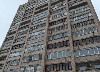 Сдача в аренду трехкомнатной квартиры, 70 м2, Санкт-Петербург, улица Нахимова, 7к3, муниципальный округ Морской