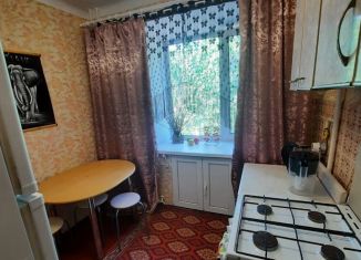 Сдается 1-ком. квартира, 30 м2, Комсомольск-на-Амуре, проспект Первостроителей, 15к5