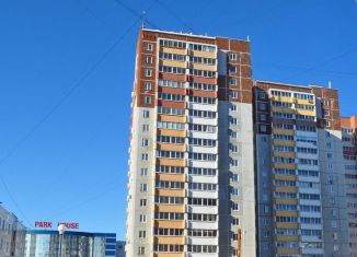 Продам 3-комнатную квартиру, 76 м2, Екатеринбург, улица Учителей, 8к1, метро Уральская