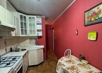 Сдается 2-ком. квартира, 43 м2, Оренбург, улица Конституции СССР, 19