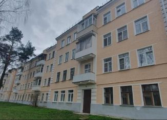 Продам 3-комнатную квартиру, 72 м2, Тверь, улица Громова, 48к2