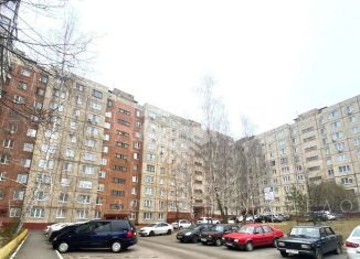 3-комнатная квартира на продажу, 72.8 м2, Орловская область, улица Кузнецова, 2