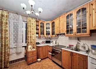 3-ком. квартира на продажу, 71.4 м2, Санкт-Петербург, проспект Ударников, 27к1, метро Проспект Большевиков