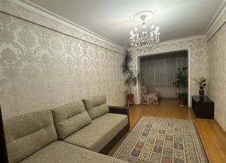 Аренда трехкомнатной квартиры, 80 м2, Махачкала, улица Магомедтагирова, 163А