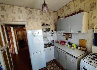 Продается 2-ком. квартира, 41.3 м2, Омск, улица Энергетиков, 31Б