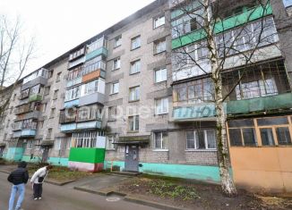 Продается двухкомнатная квартира, 44.3 м2, Череповец, улица Моченкова, 4