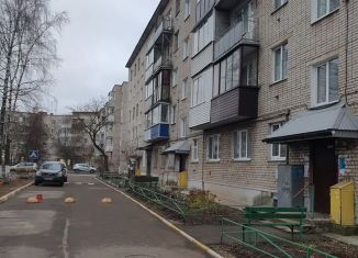 Продается 2-ком. квартира, 43.3 м2, Великие Луки, улица Дьяконова, 13