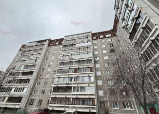 Продается 2-комнатная квартира, 48.3 м2, Екатеринбург, метро Чкаловская, Родонитовая улица, 21