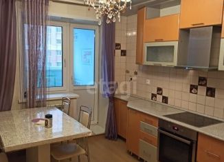 Сдам 1-ком. квартиру, 49 м2, Липецк, улица Катукова, 23