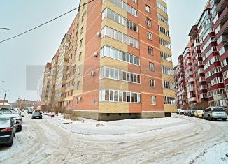 Продаю 1-ком. квартиру, 41 м2, Омская область, Барнаульская улица, 97к1