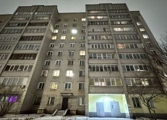 Продаю трехкомнатную квартиру, 65.7 м2, Киров, Производственная улица, 14, Ленинский район