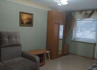 Сдается 1-ком. квартира, 32 м2, Алушта, улица Ленина, 49