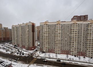 Трехкомнатная квартира на продажу, 65 м2, Московская область, 3-й Покровский проезд, 2