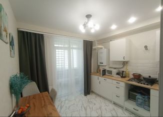 Продам 2-ком. квартиру, 65 м2, село Белоглинка, Парковая улица, 2к1, ЖК Грэсовский