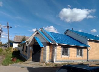 Продаю помещение свободного назначения, 160 м2, Алатырь, улица 40 лет Победы, 79Д