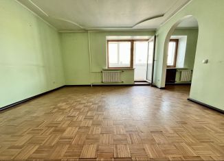 Продается 3-комнатная квартира, 77 м2, Красноярск, улица Водопьянова, 6, Советский район