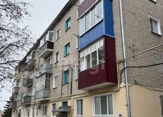 Продаю двухкомнатную квартиру, 44.5 м2, Алексеевка, улица Победы, 24