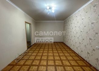 Продаю 1-ком. квартиру, 38 м2, Москва, Лобненская улица, 12к2