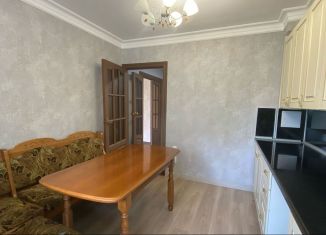 Продается 2-ком. квартира, 57 м2, Дагестан, улица Байрамова, 10Г