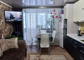 Продам 3-ком. квартиру, 60 м2, Заводоуковск, Сибирская улица, 3