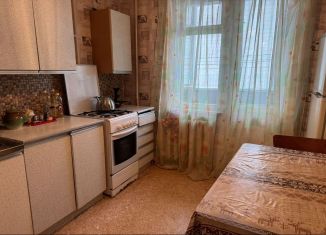 Продается двухкомнатная квартира, 55 м2, Гусь-Хрустальный, улица Чайковского, 13