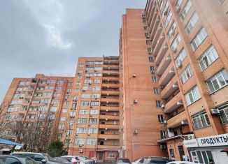 Продаю 2-ком. квартиру, 70 м2, Ростов-на-Дону, проспект Королёва, 21Б