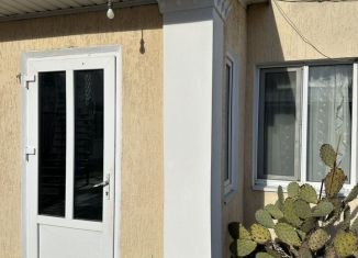 Сдача в аренду дома, 150 м2, поселок Айкаван, улица Магдесяна