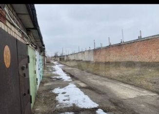 Сдаю в аренду гараж, 12 м2, Волжский