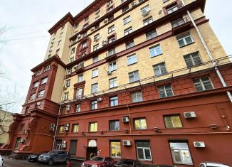 Продам квартиру студию, 16.7 м2, Москва, Космодамианская набережная, 4/22А, метро Новокузнецкая