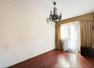 Сдам 3-ком. квартиру, 78 м2, Москва, улица Рокотова, ЮЗАО