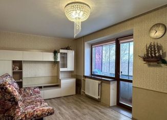 Продам 1-комнатную квартиру, 32.1 м2, Магнитогорск, улица Доменщиков, 17/1