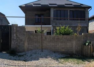 Продается дом, 200 м2, посёлок городского типа Ленинкент, улица 5-я Линия