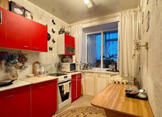 Продам 1-ком. квартиру, 31 м2, посёлок городского типа Боровский, улица Островского, 1