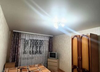 Сдаю в аренду комнату, 18 м2, Армавир, улица Кропоткина, 103