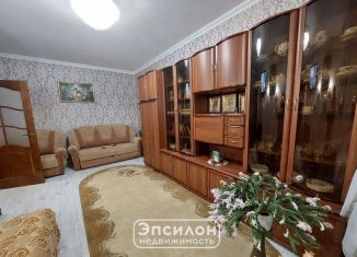 Продаю 1-комнатную квартиру, 40 м2, Курск, улица Карла Либкнехта, 18